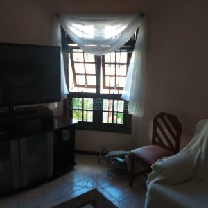 Casa com 246m², 6 dormitórios, 4 vagas, no bairro Cruzeiro em Caxias do Sul para Comprar