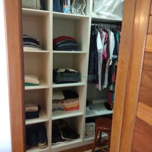 Casa com 246m², 6 dormitórios, 4 vagas, no bairro Cruzeiro em Caxias do Sul para Comprar