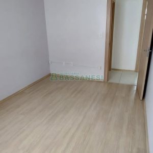 Apartamento com 52m², 2 dormitórios, 1 vaga, no bairro Cidade Nova em Caxias do Sul para Comprar