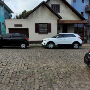 Casa com 100m², 5 dormitórios, no bairro Lourdes em Caxias do Sul para Comprar