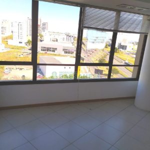 Sala com 455m², 8 vagas, no bairro Sanvitto em Caxias do Sul para Alugar