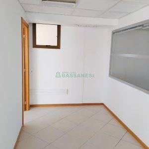 Sala com 455m², 8 vagas, no bairro Sanvitto em Caxias do Sul para Alugar