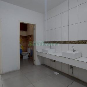 Loja com 270m², no bairro Lourdes em Caxias do Sul para Alugar