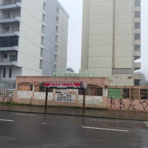 Terreno com 484m², no bairro Centro em Caxias do Sul para Alugar ou Comprar