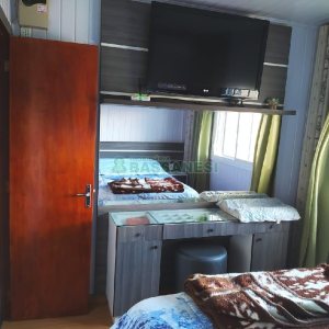 Casa Mobiliada com 130m², 2 dormitórios, 2 vagas, no bairro Presidente Vargas em Caxias do Sul para Comprar