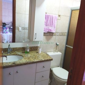 Casa Mobiliada com 130m², 2 dormitórios, 2 vagas, no bairro Presidente Vargas em Caxias do Sul para Comprar