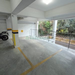 Apartamento com 52m², 2 dormitórios, 1 vaga, no bairro Charqueadas em Caxias do Sul para Alugar
