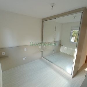 Apartamento com 52m², 2 dormitórios, 1 vaga, no bairro Charqueadas em Caxias do Sul para Alugar