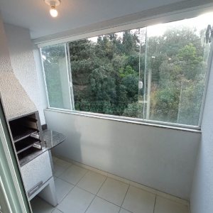 Apartamento com 52m², 2 dormitórios, 1 vaga, no bairro Charqueadas em Caxias do Sul para Alugar