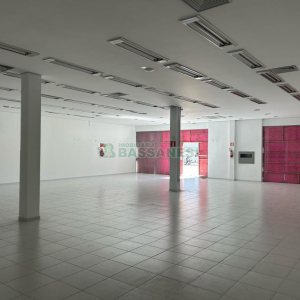 Loja, no bairro Lourdes em Caxias do Sul para Alugar