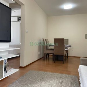 Apartamento com 62m², 2 dormitórios, 1 vaga, no bairro Centro em Caxias do Sul para Comprar