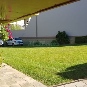 Casa, 3 dormitórios, 4 vagas, no bairro Petrópolis em Caxias do Sul para Comprar