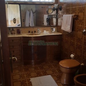 Casa, 3 dormitórios, 4 vagas, no bairro Petrópolis em Caxias do Sul para Comprar