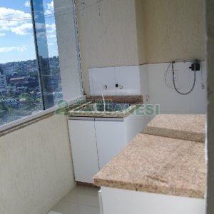 Apartamento com 82m², 2 dormitórios, 1 vaga, no bairro Rio Branco em Caxias do Sul para Alugar
