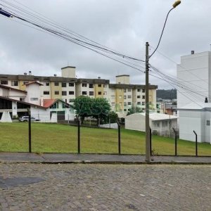 Terreno com 1294m², no bairro Pio X em Caxias do Sul para Alugar