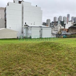 Terreno com 1294m², no bairro Pio X em Caxias do Sul para Alugar
