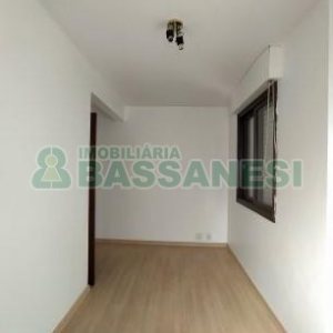 Apartamento com 113m², 3 dormitórios, 1 vaga, no bairro Centro em Caxias do Sul para Comprar