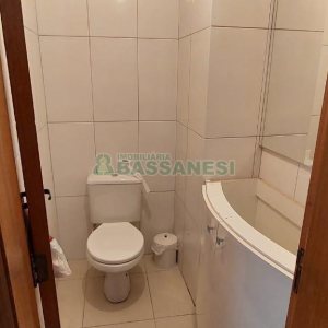 Loja com 100m², 2 vagas, no bairro Madureira em Caxias do Sul para Alugar