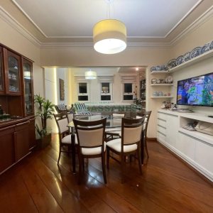 Apartamento com 243m², 4 dormitórios, 4 vagas, no bairro Centro em Caxias do Sul para Comprar