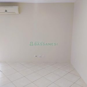 Sala com 45m², no bairro São Pelegrino em Caxias do Sul para Comprar