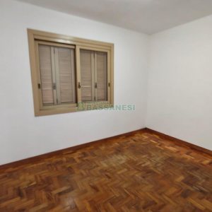 Apartamento, 3 dormitórios, 2 vagas, no bairro Centro em Caxias do Sul para Comprar