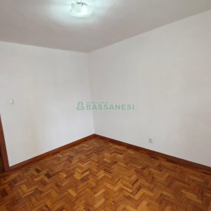 Apartamento, 3 dormitórios, 2 vagas, no bairro Centro em Caxias do Sul para Comprar