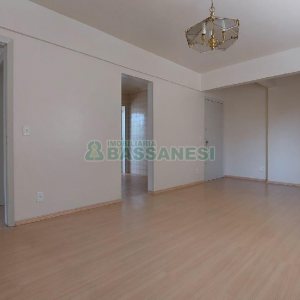 Apartamento com 45m², 2 dormitórios, no bairro São Pelegrino em Caxias do Sul para Alugar