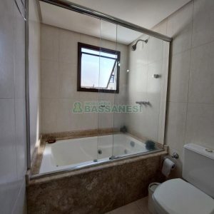 Apartamento com 118m², 2 dormitórios, 2 vagas, no bairro Madureira em Caxias do Sul para Comprar