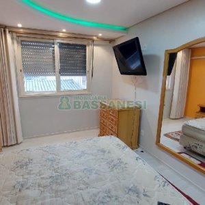Apto Mobiliado com 67m², 2 dormitórios, 1 vaga, no bairro Centro em Caxias do Sul para Comprar