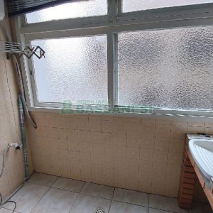 Apto Mobiliado com 67m², 2 dormitórios, 1 vaga, no bairro Centro em Caxias do Sul para Comprar