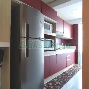 Apto Mobiliado com 68m², 2 dormitórios, 2 vagas, no bairro Lourdes em Caxias do Sul para Comprar