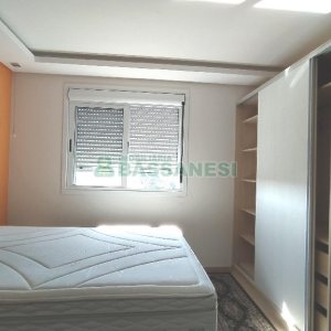 Apto Mobiliado com 68m², 2 dormitórios, 2 vagas, no bairro Lourdes em Caxias do Sul para Comprar