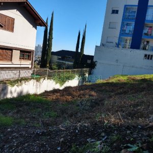 Terreno, no bairro Vinhedos em Caxias do Sul para Comprar