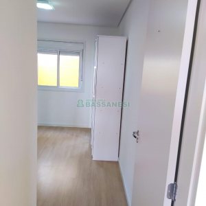 Apartamento com 70m², 2 dormitórios, 1 vaga, no bairro Bela Vista em Caxias do Sul para Alugar