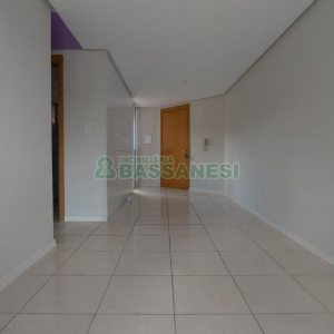 Apartamento com 44m², 2 dormitórios, 1 vaga, no bairro Pioneiro em Caxias do Sul para Comprar