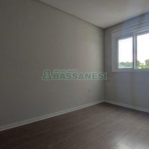 Apartamento com 44m², 2 dormitórios, 1 vaga, no bairro Pioneiro em Caxias do Sul para Comprar
