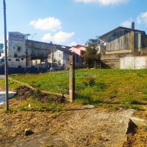 Terreno com 384m², no bairro Sagrada Família em Caxias do Sul para Comprar