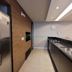 Apto Mobiliado com 85m², 2 dormitórios, 2 vagas, no bairro Panazzolo em Caxias do Sul para Alugar