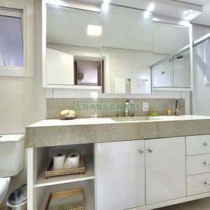 Apto Mobiliado com 85m², 2 dormitórios, 2 vagas, no bairro Panazzolo em Caxias do Sul para Alugar