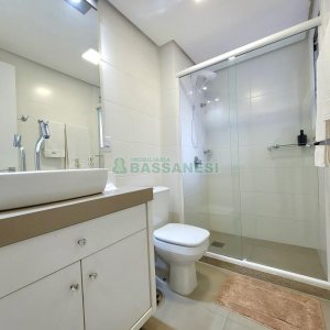 Apto Mobiliado com 85m², 2 dormitórios, 2 vagas, no bairro Panazzolo em Caxias do Sul para Alugar