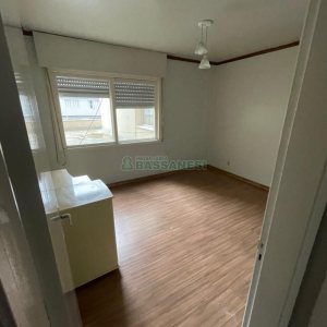 Apartamento com 45m², 1 dormitório, 1 vaga, no bairro São Pelegrino em Caxias do Sul para Comprar