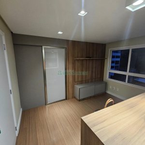 Apto Mobiliado com 40m², 1 dormitório, 1 vaga, no bairro Lourdes em Caxias do Sul para Alugar