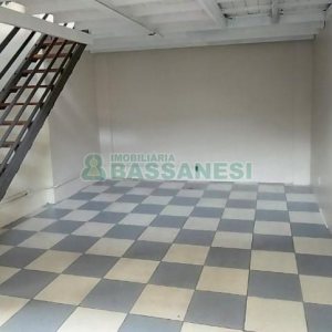 Loja com 110m², no bairro Santa Catarina em Caxias do Sul para Alugar