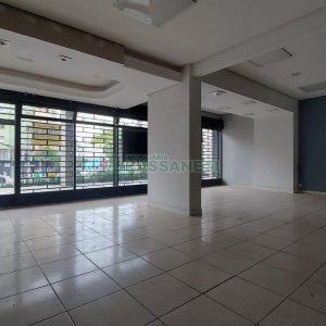 Loja com 142m², no bairro São Pelegrino em Caxias do Sul para Alugar ou Comprar