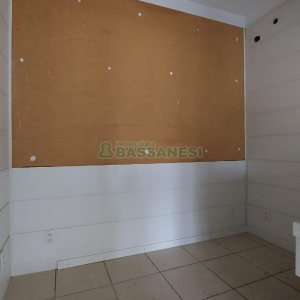 Loja com 142m², no bairro São Pelegrino em Caxias do Sul para Comprar