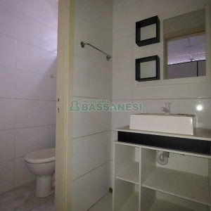 Loja com 142m², no bairro São Pelegrino em Caxias do Sul para Comprar