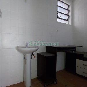 Loja com 142m², no bairro São Pelegrino em Caxias do Sul para Comprar