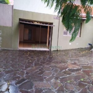 Loja com 84m², no bairro Medianeira em Caxias do Sul para Alugar
