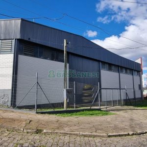 Pavilhão com 380m², no bairro Nossa Senhora de Fátima em Caxias do Sul para Alugar