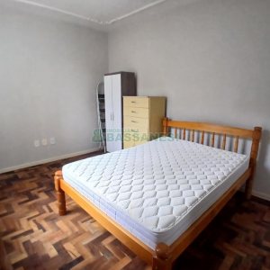 Apto Mobiliado com 40m², 1 dormitório, no bairro São Pelegrino em Caxias do Sul para Comprar